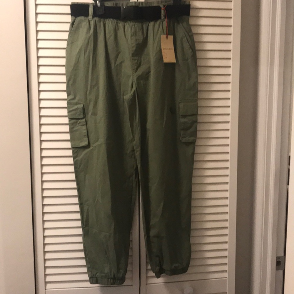 🔥Angel KISS junior cargo jogger.🔥🔥🔥🔥🔥 - Picture 2 of 3